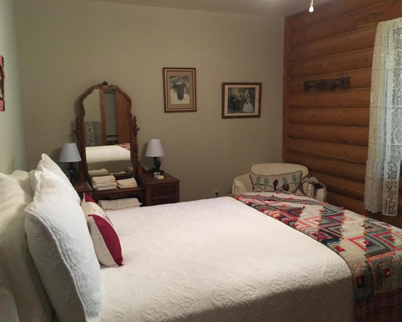 Canyon Wren Bed And Breakfast Bluff Exterior photo